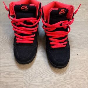 NIKE DUNK HIGH PRO SB 'BLACK ATOMIC RED' SAFARI with OG boxy